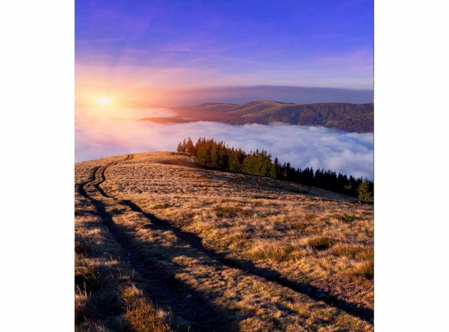 Flis foto tapeta Zora u planinama MS30063 | 225x250 cm - Od flisa