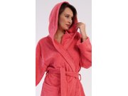 Žene Ženski ogrtači Ženske duge kućne haljine - Ženski dugi ogrtač s kapuljačom Jagoda Ženski dugi ogrtač s kapuljačom Jagoda