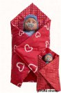 SDS Rychlozavinovačka pro panenky Srdíčka velká Crvena_Srdíčka malá Crvena Bavlna, výplň: Polyester, 1x 60x60 cm Za panenke - **brzopreklopke**